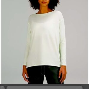 Lululemon long sleeve back in action shirt